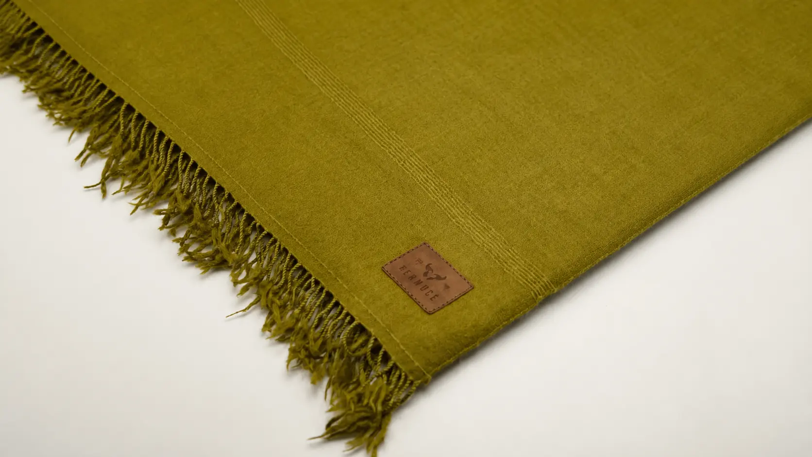 Men Premium Shawls – Rennuce Luxury Collection